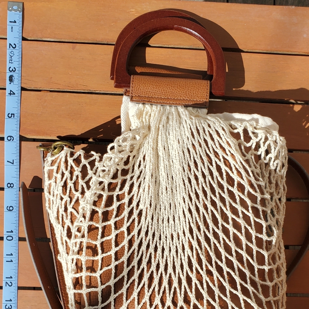 NWT net purse with wooden handles